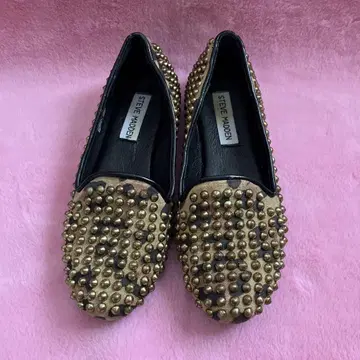 STEVEMADDEN/스터드 레오파드 플랫 슈즈