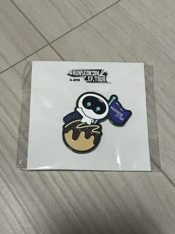 RUNSEOKJIN_EP.TOUR 핀 배지 우토 오사카
