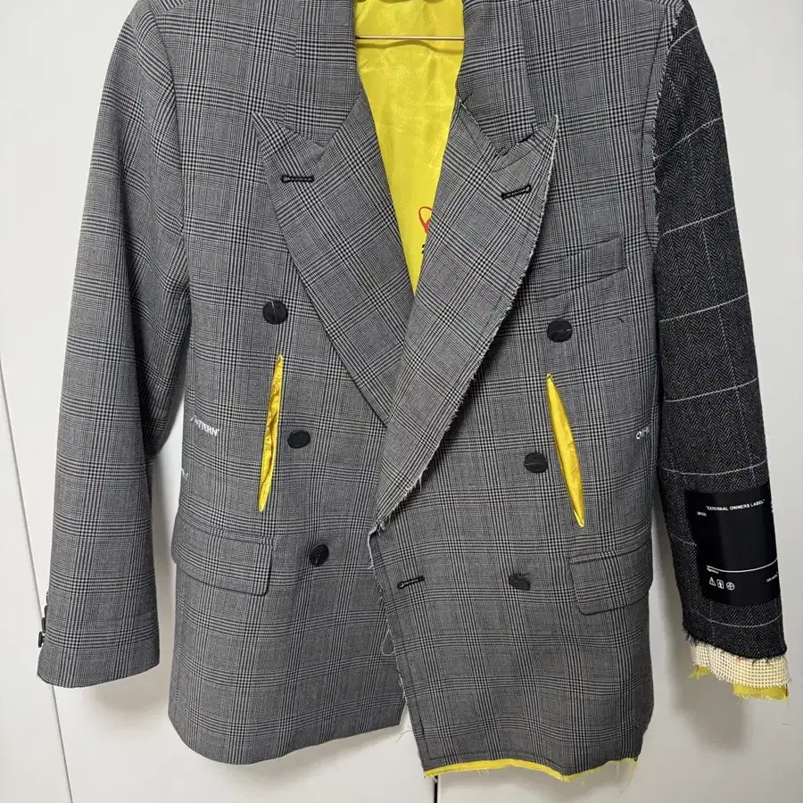 【OJOS】Strap Trimming Pattern Jacket Off White OFF-WHITE™️ | 오프화이트 Ojos Strap Trimming Pattern Jacket