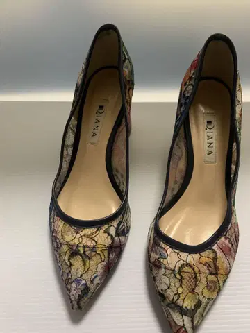 DIANA 회화 펌프스 레이스 23cm