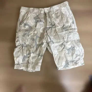 아비렉스 카모플라쥬 카고 숏 팬츠
