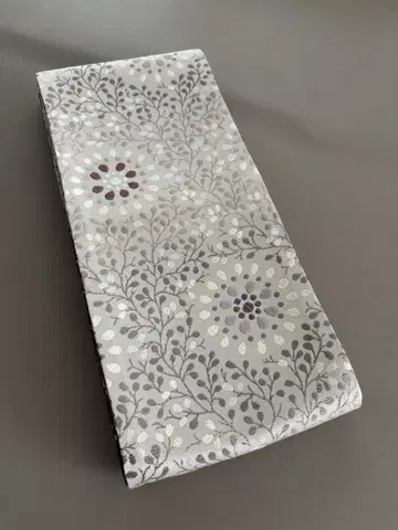 순수 실크 반폭 오비 꽃무늬 그레이지 화이트