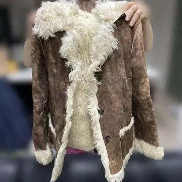 202 브라운 무스탕 코트 후드 부착