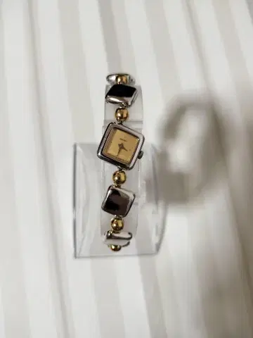 레어 새상품급 SEIKO 세이코 골드 1E20-5A00 미사용 손목시계