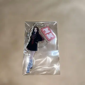 MADEIN 랜덤 아크릴 키링 마시로 쇼케이스