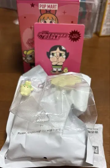 POPMART 크라이 베이비 파워 퍼프 걸스 콜라보 버터컵