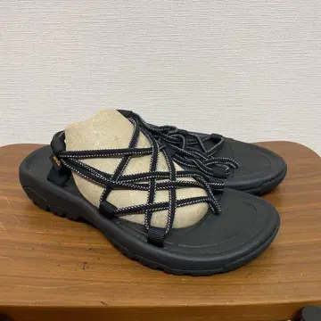 Teva 스포츠 샌들 블랙
