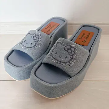 컨디션 최상] moussy 헬로키티 데님 샌들 L 사이즈