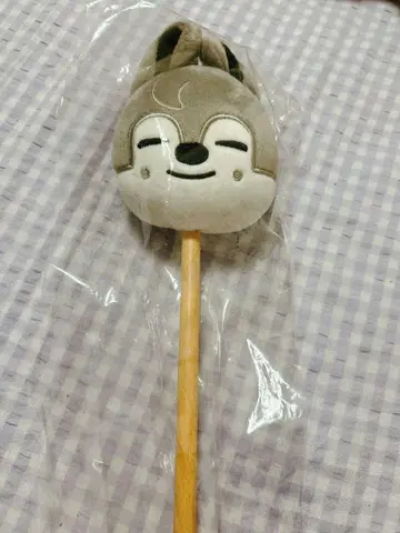 SKZOO 울프 찬 어깨 두드리는 막대기 반찬