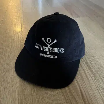 city lights books 캡