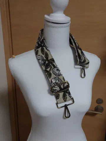 rosy 숄더 스트랩 [폭 5.0cm] 미나 페르호넨 beige