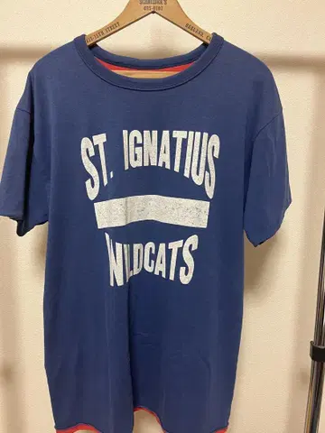 챔피온 ST. IGNATIUS WILDCATS 티셔츠