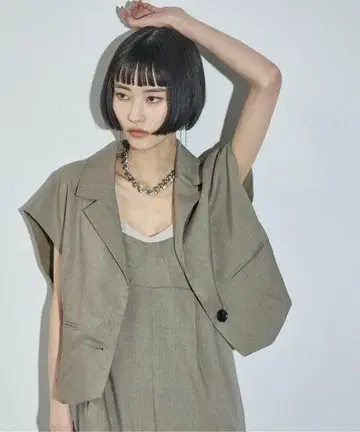 THE YOn 백 리본 프렌치 슬리브 숏 테일러드 자켓