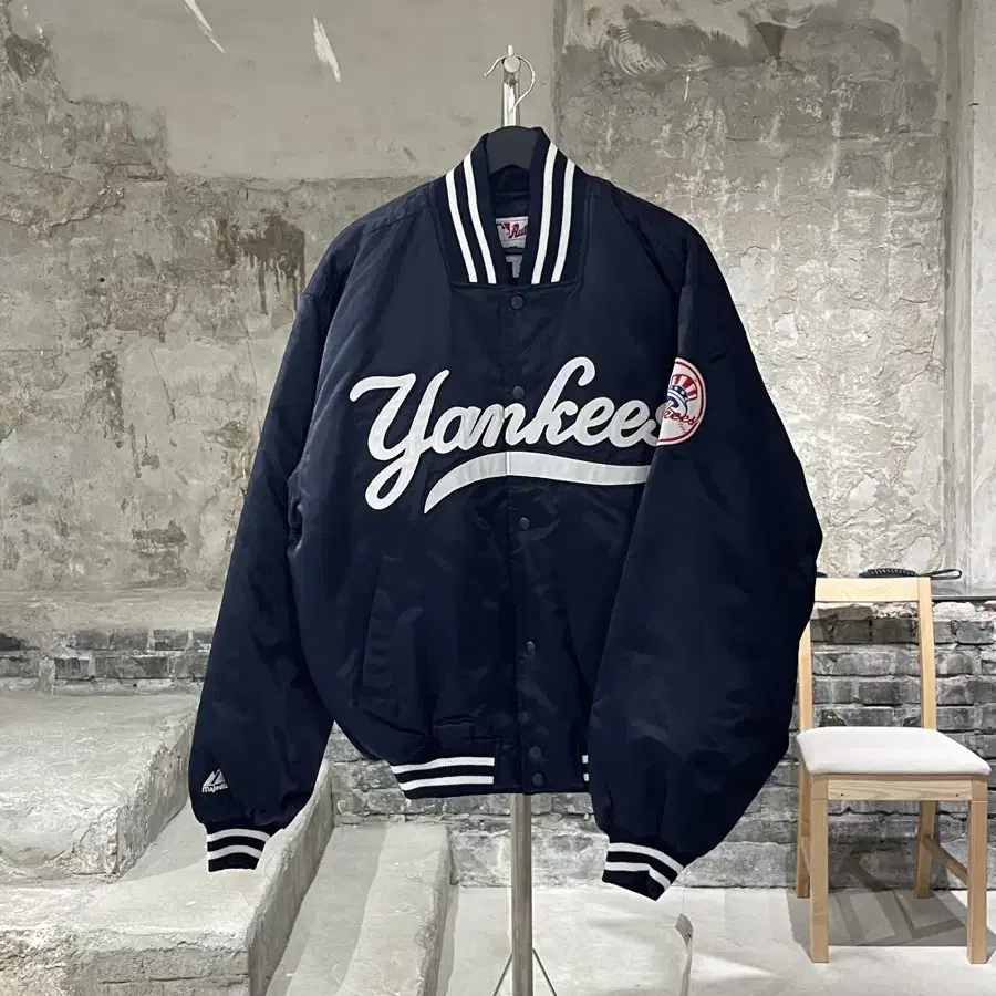Majestic Athletic ニューヨークジャケット 150 Majestic Athletic ニューヨーク・ヤンキース XLジャケット