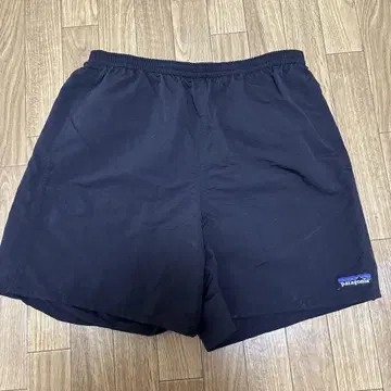파타고니아 블랙 하프 팬츠