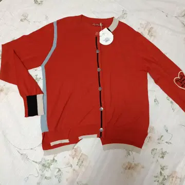 알베로베로 빨간색 긴팔 가디건 하트 자수