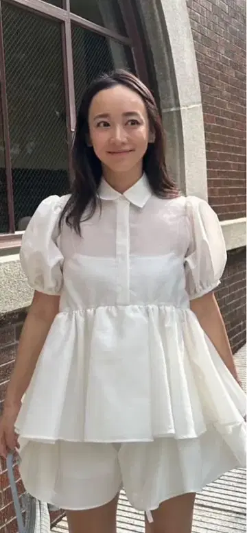 루아나 탑 화이트 미사용 새상품 택 포함!