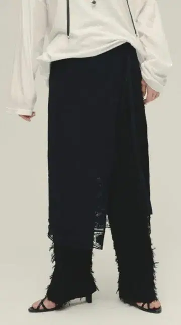 지나시스 eL 자수 레이스 랩 스커트