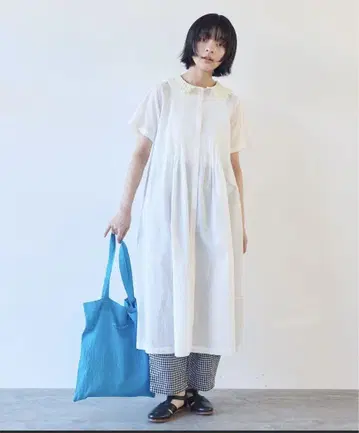 뷔르데사봉 오하나 자수 원피스