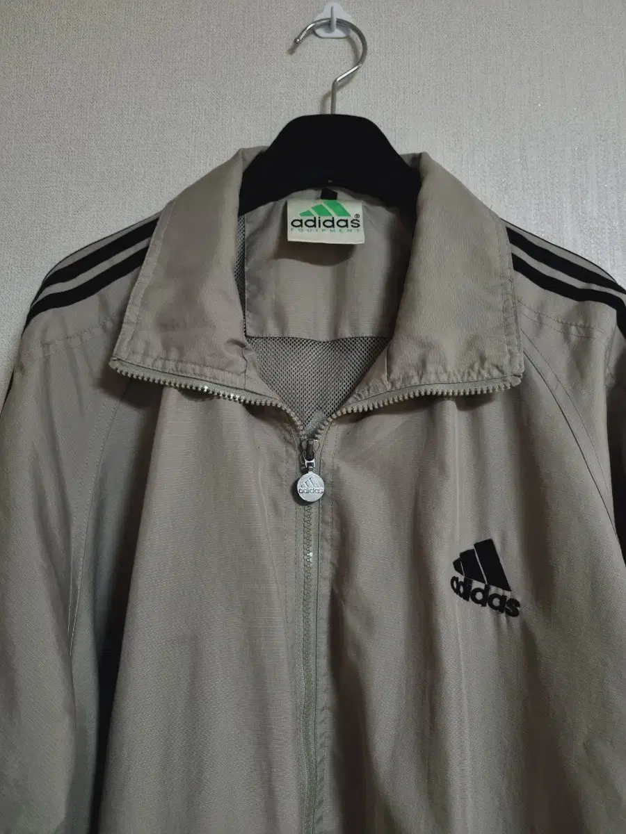 Product Details - 5