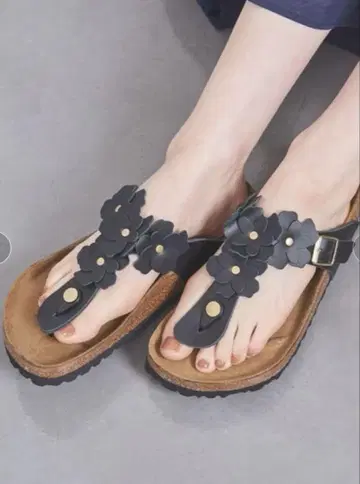 가격 인하 BIRKENSTOCK GIZEH/FLW 샌들 꽃 가죽 37