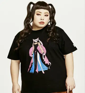 세일러문 프린트 티셔츠 PUNYUS 블랙 레이디 사이즈 3