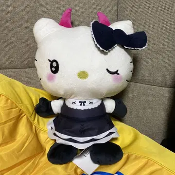 키티 봉제 인형