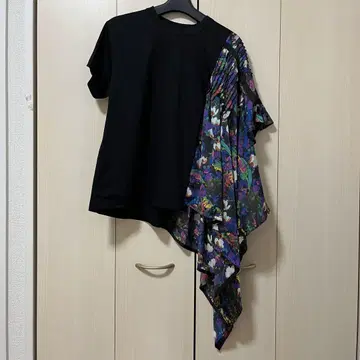 SACAI 사카이 꽃무늬 비대칭 변형 티셔츠