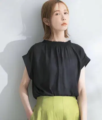셔링 스키퍼 블라우스 어반리서치 로쏘 블랙 FREE