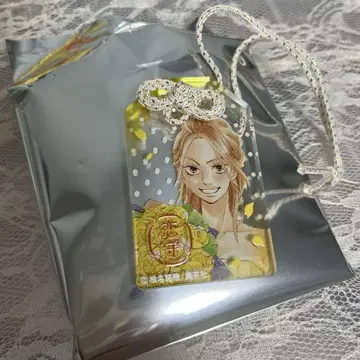 너에게 닿기를 전시회  사랑의 부적 아크릴 부적  요시다 치즈루