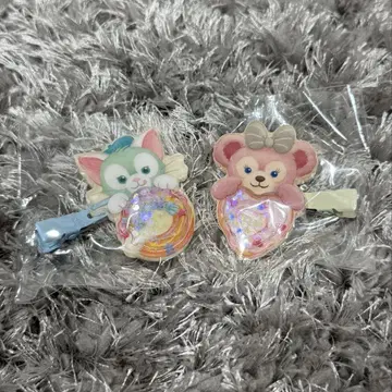 닷피 & 프렌즈 필드 위드 조이 헤어 클립