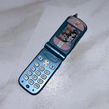 빛의 전사 프리큐어 휴대폰 2004년 제 완구