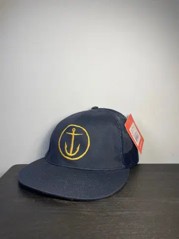 캡틴 핀 더 누에보 앵커 트럭커 모자