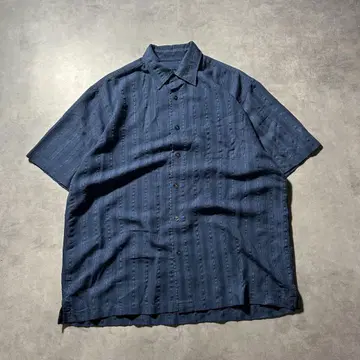 VAN HEUSEN 네이비 스트라이프 디자인 원톤 셔츠