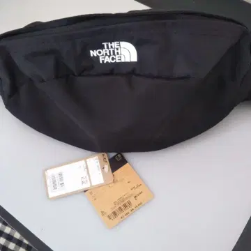 THE NORTH FACE NM72304 바디백 블랙 4L