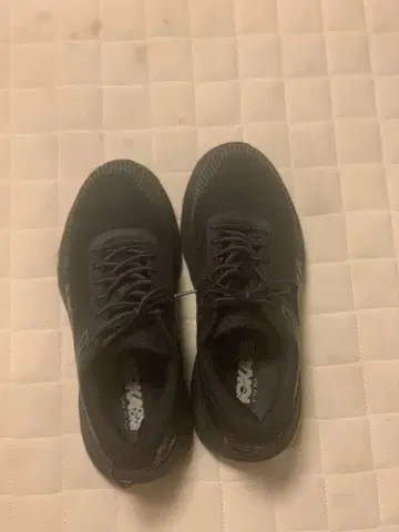 호카 오네오네 HOKA ONEONE