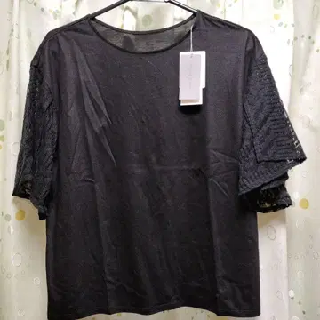 bellus closet 블랙 반팔 상의