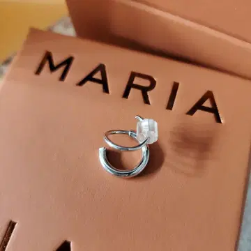 MARIA BLACK 마리아 블랙 귀찌 실버 오른쪽 귀