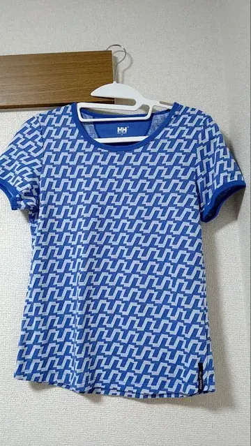 Helly Hansen 기하학 패턴 티셔츠 HTW61300
