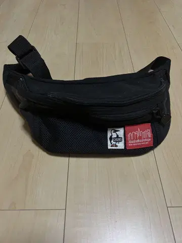 블랙 숄더백 참스 한정판 콜라보