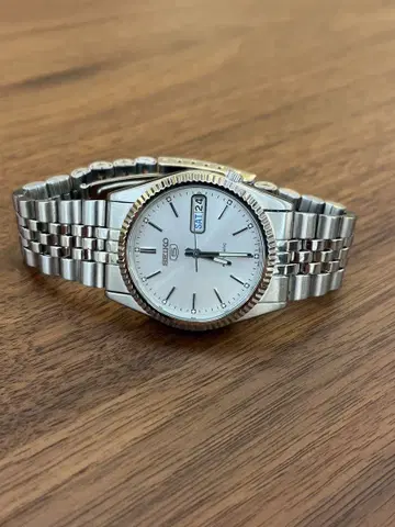 SEIKO5 세이코 5 플루티드 베젤 [새상품급]