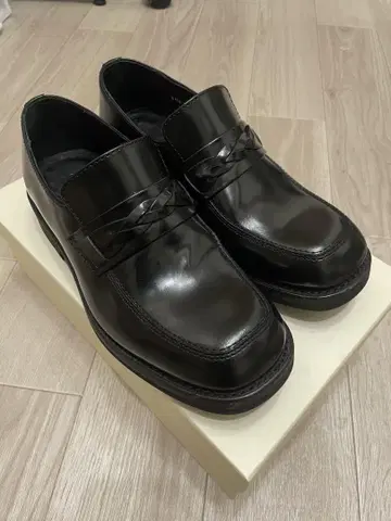 OURLEGACY NAKANO 로퍼