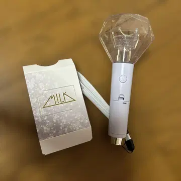 M!LK 응원봉 밀크 크리스탈 스틱 2개
