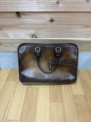 벨루티 Berluti UN JOUR MINI 안주르 미니