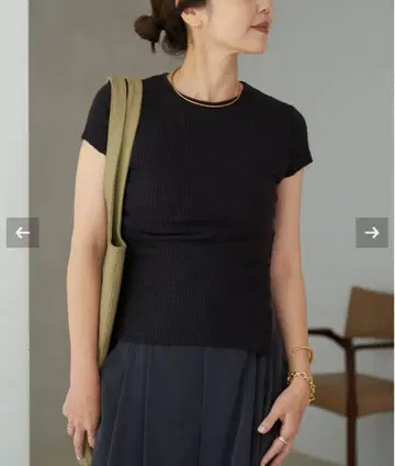 le / 루 SIDE BUTTON SLIT 상의