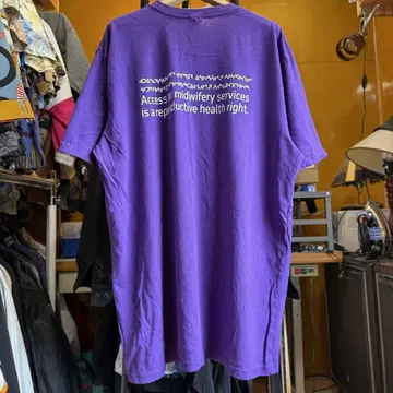 보라색 메시지 티셔츠 XL