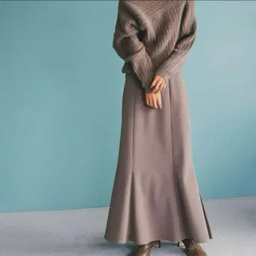 FRAY I.D 프레이 아이디 하이 웨스트 머메이드 스커트 모카