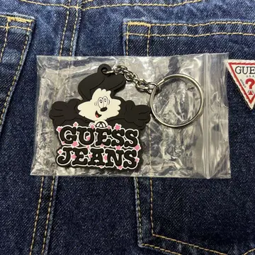 GUESS JEANS Verdy 키링 콜라보