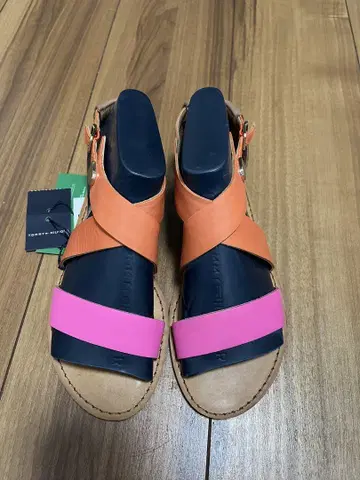 타미힐피거 샌들 23.5cm 37인치