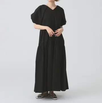빔즈 퍼프 슬리브 V넥 원피스
